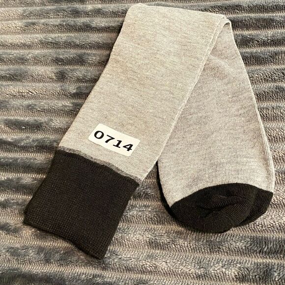 PERRY ELLIS 1 Pair Gray Colorblock Sock Speed Dry Crew Dress College Socks - Picture 1 of 5